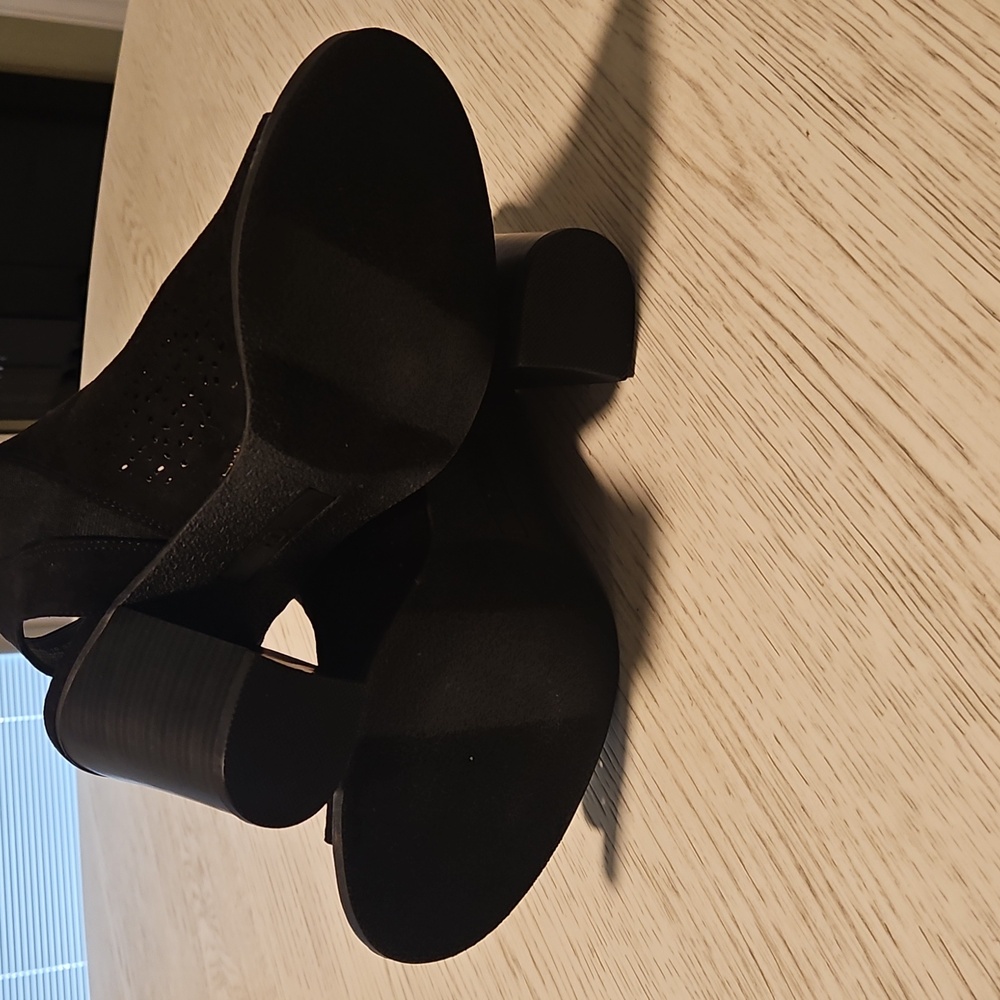 New Directions Black Peep-Toe Ankle Booties Sz 10 - Picture 6 of 6